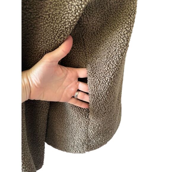 Uniqlo Pile Lined Fleece Jacket size S Olive Green Snap Closure - Picture 9 of 11